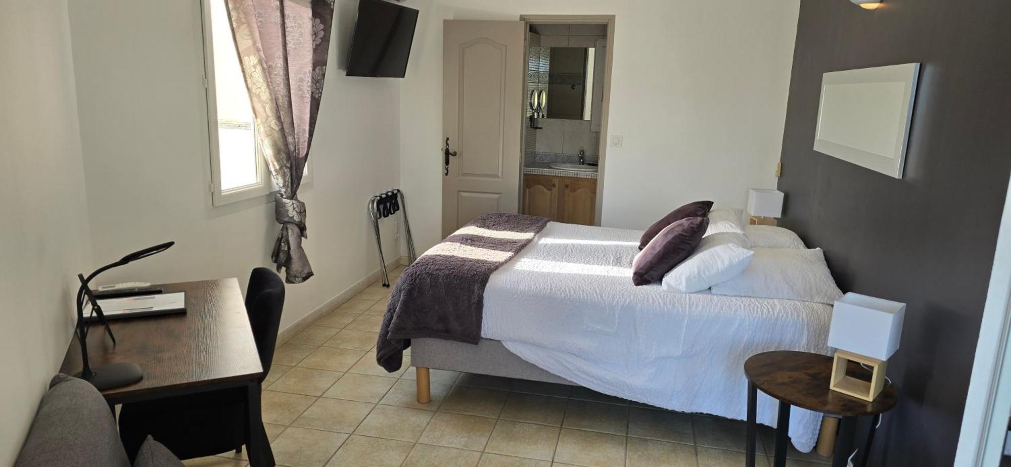 Les Loges Du Luberon 3*