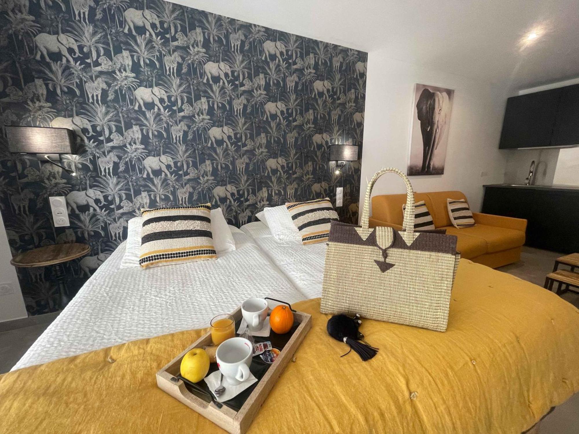 Hotel Les Loges Du Luberon 3*