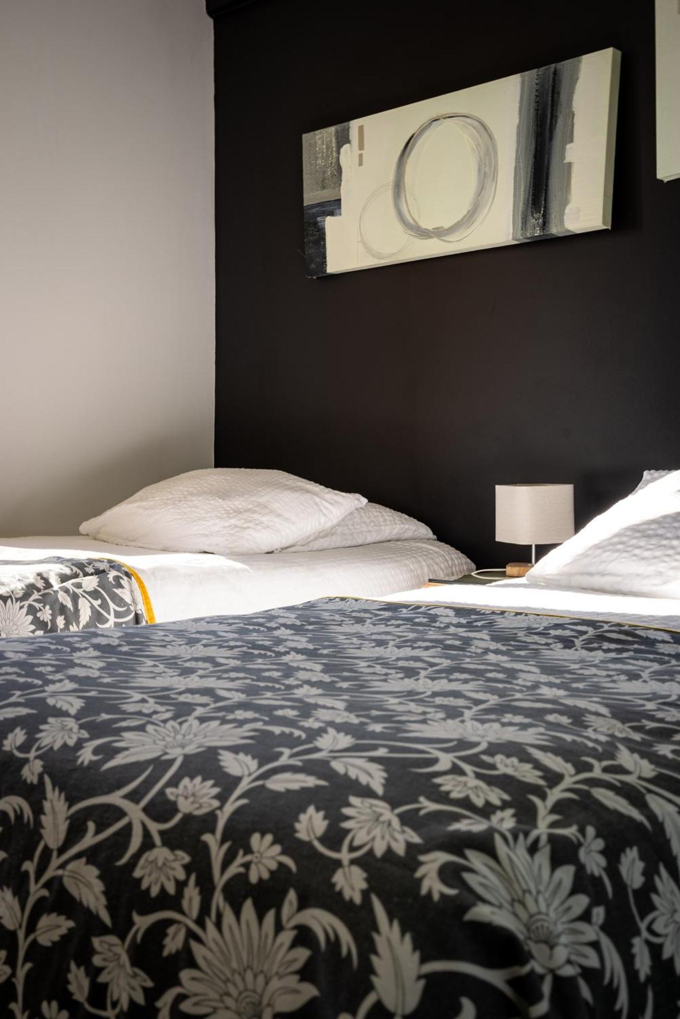 Les Loges Du Luberon Hotel